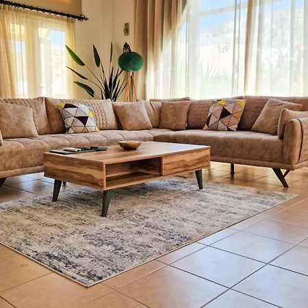 Harmony Homes * Kirenia